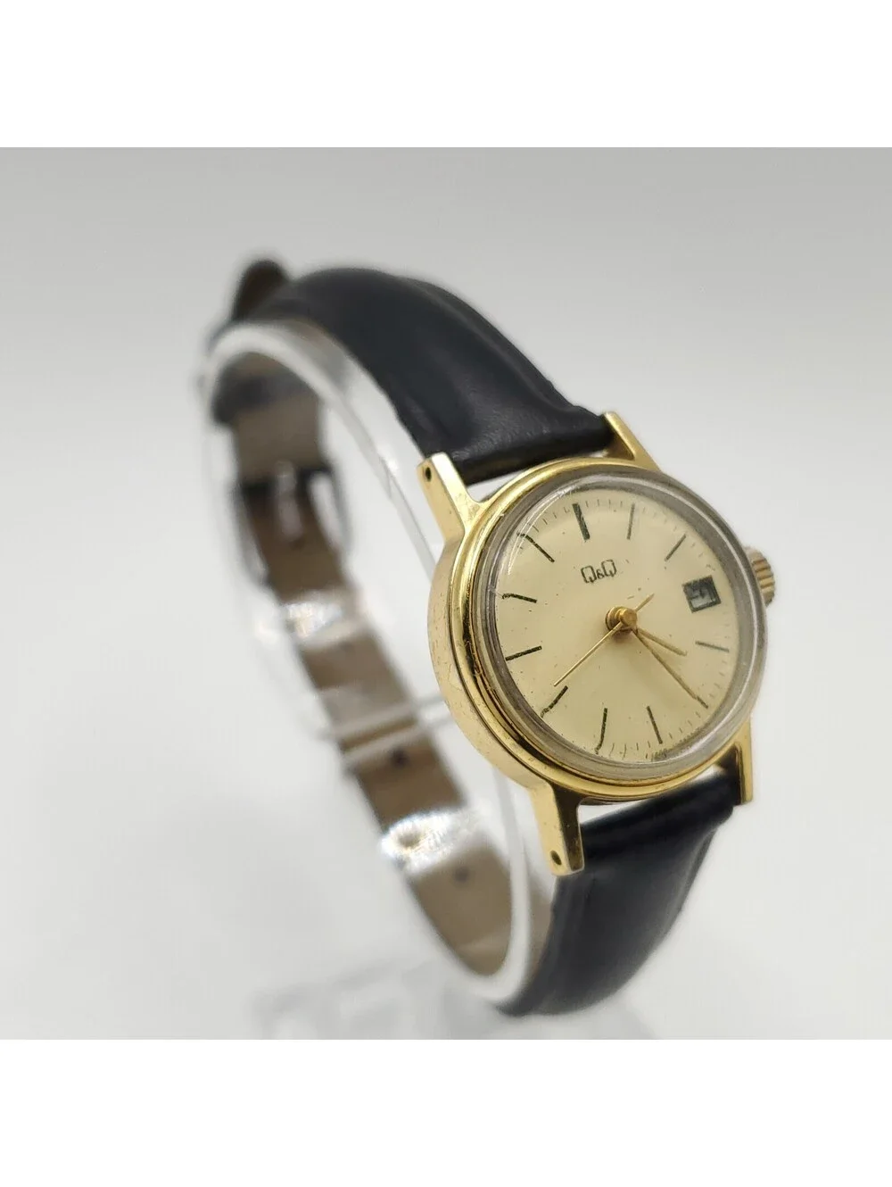 Q&Q Date Dial Mechanical Womens Watch For Parts Or Repair 22mm